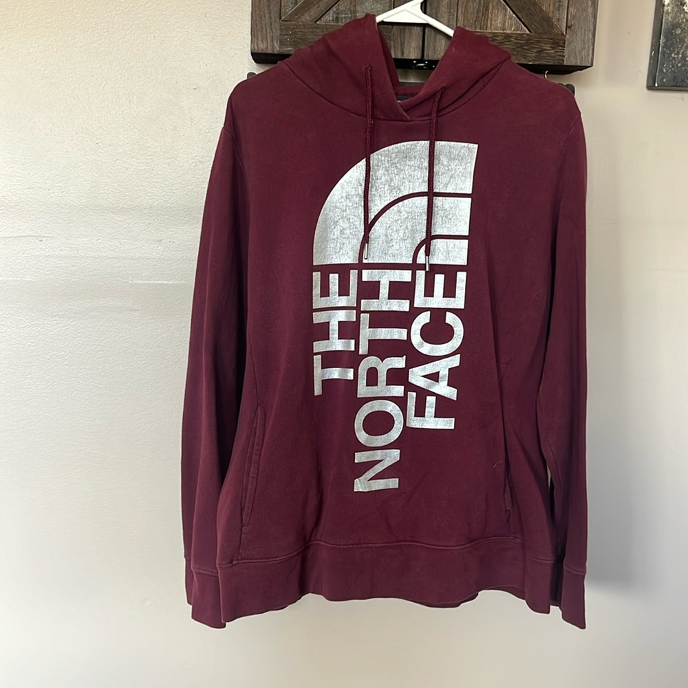 The North Face XL burgundy Hoodie